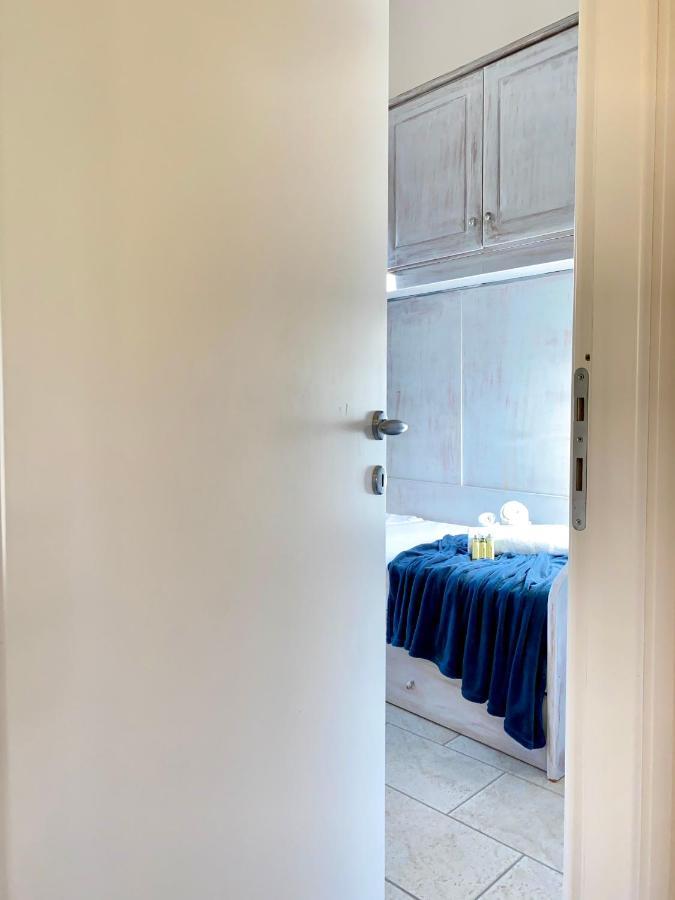Villa Cala Gavetta Marina Loft à La Maddalena  Extérieur photo
