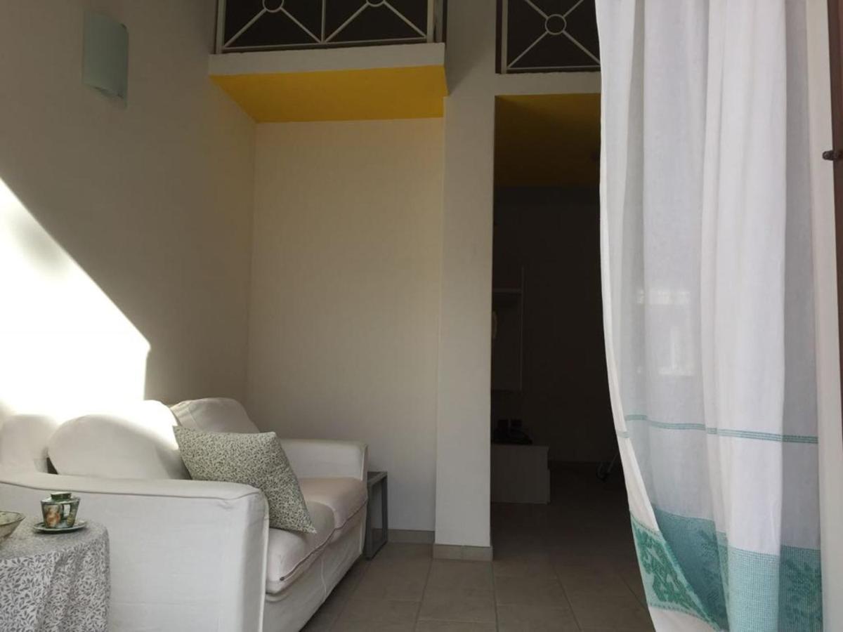 Villa Cala Gavetta Marina Loft à La Maddalena  Extérieur photo