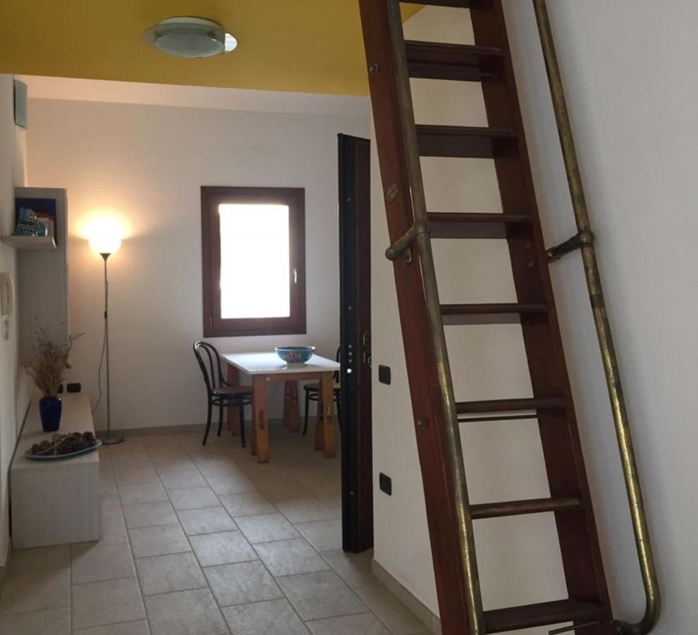 Villa Cala Gavetta Marina Loft à La Maddalena  Extérieur photo