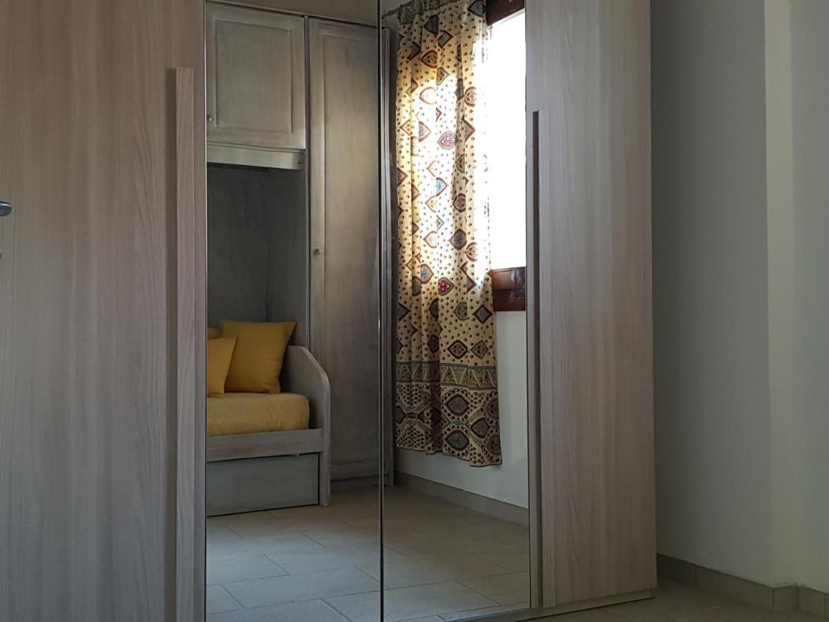 Villa Cala Gavetta Marina Loft à La Maddalena  Extérieur photo